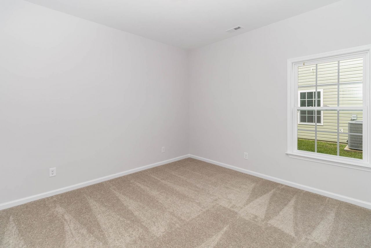 215 Stillbrook Dr. Photo 5