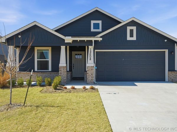 12508 N 134th East Avenue , Owasso, OK 74021