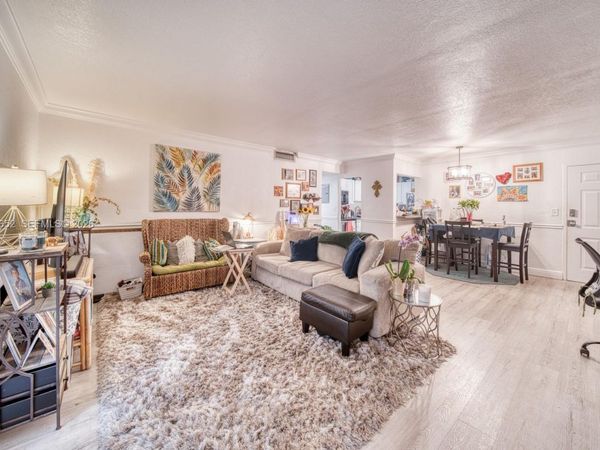 9459 SW 76th St , Unit R5, Miami, FL 33173