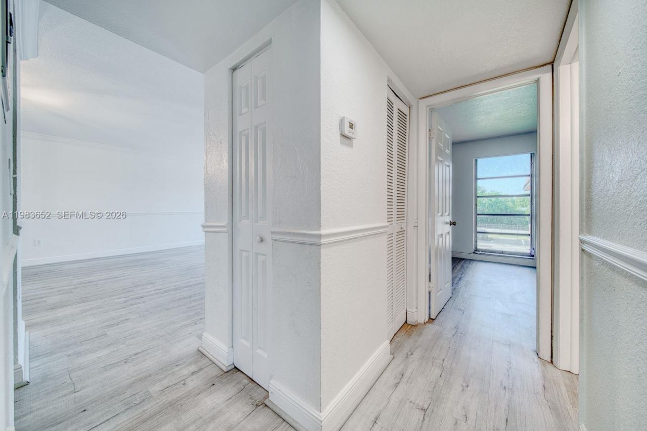 9459 SW 76th St, Unit R5, Miami, FL 33173 Photo