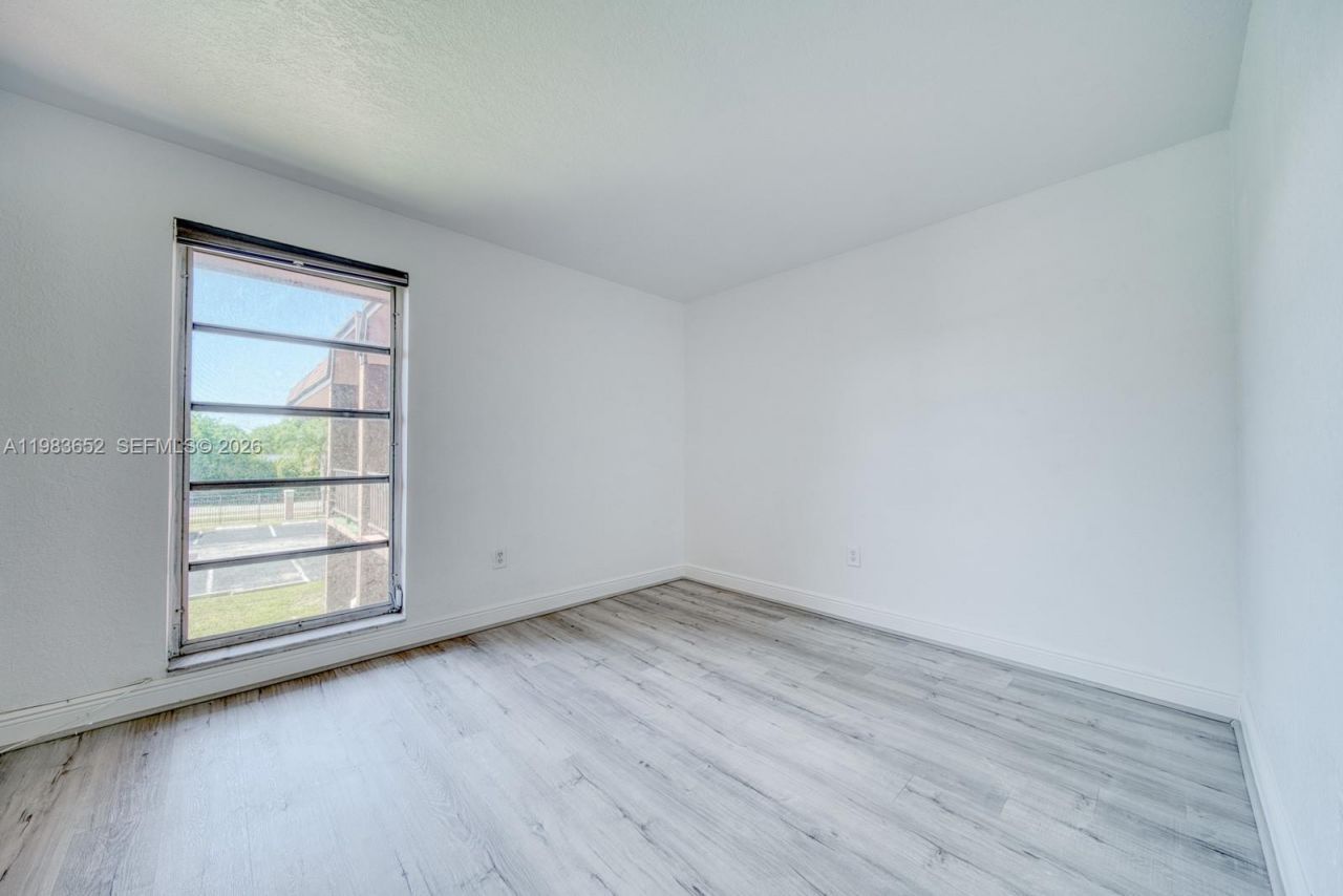 9459 SW 76th St, Unit R5, Miami, FL 33173 Photo