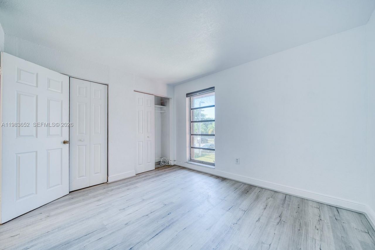 9459 SW 76th St, Unit R5, Miami, FL 33173 Photo