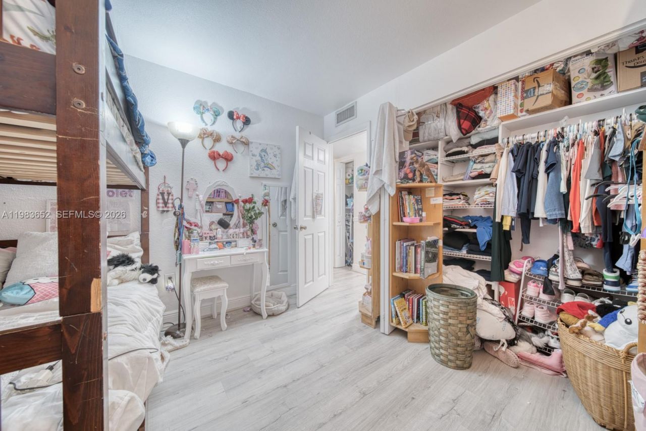 9459 SW 76th St , Unit R5, Miami, FL 33173 Photo