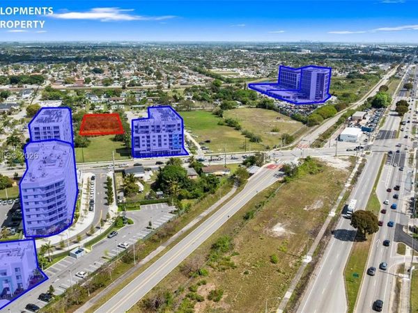 11870 SW 214th St , Miami, FL 33177