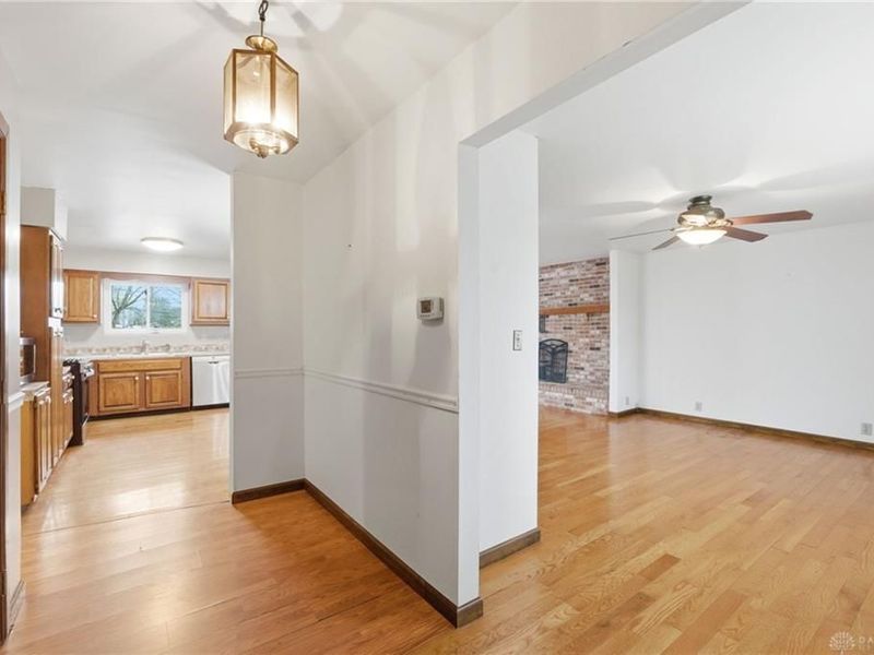 6711 Hamilton Middletown Road, Franklin, OH 45005 Photo 6