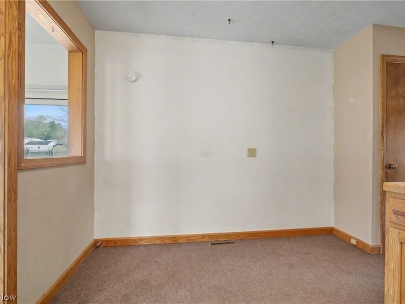 1852 Fairview Court, Salem, OH 44460 Photo 9