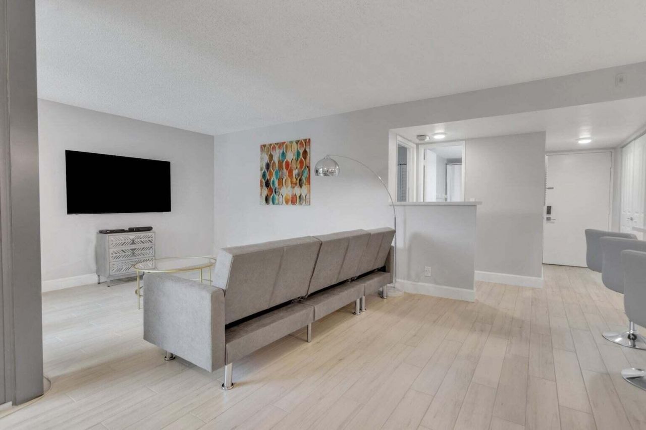 955 Dotterel Road, Delray Beach, FL 33444 Photo