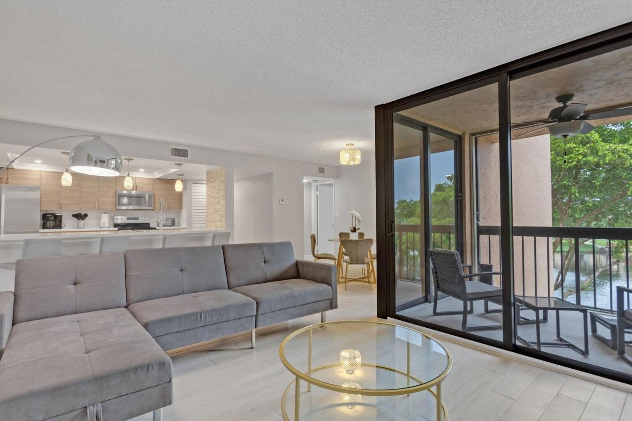 955 Dotterel Road, Delray Beach, FL 33444 Photo