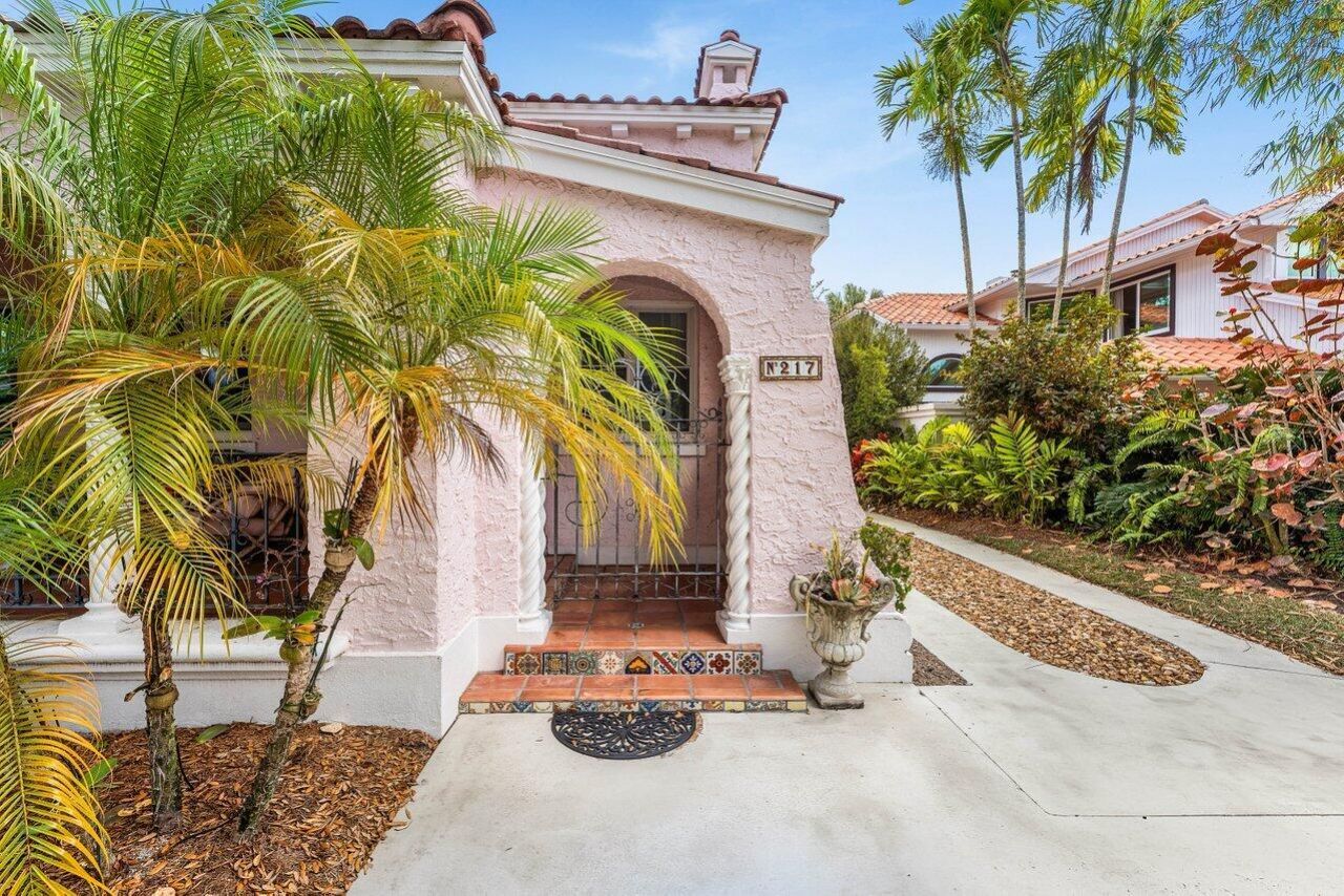 217 SE Coconut Avenue, Stuart, FL 34996 Photo