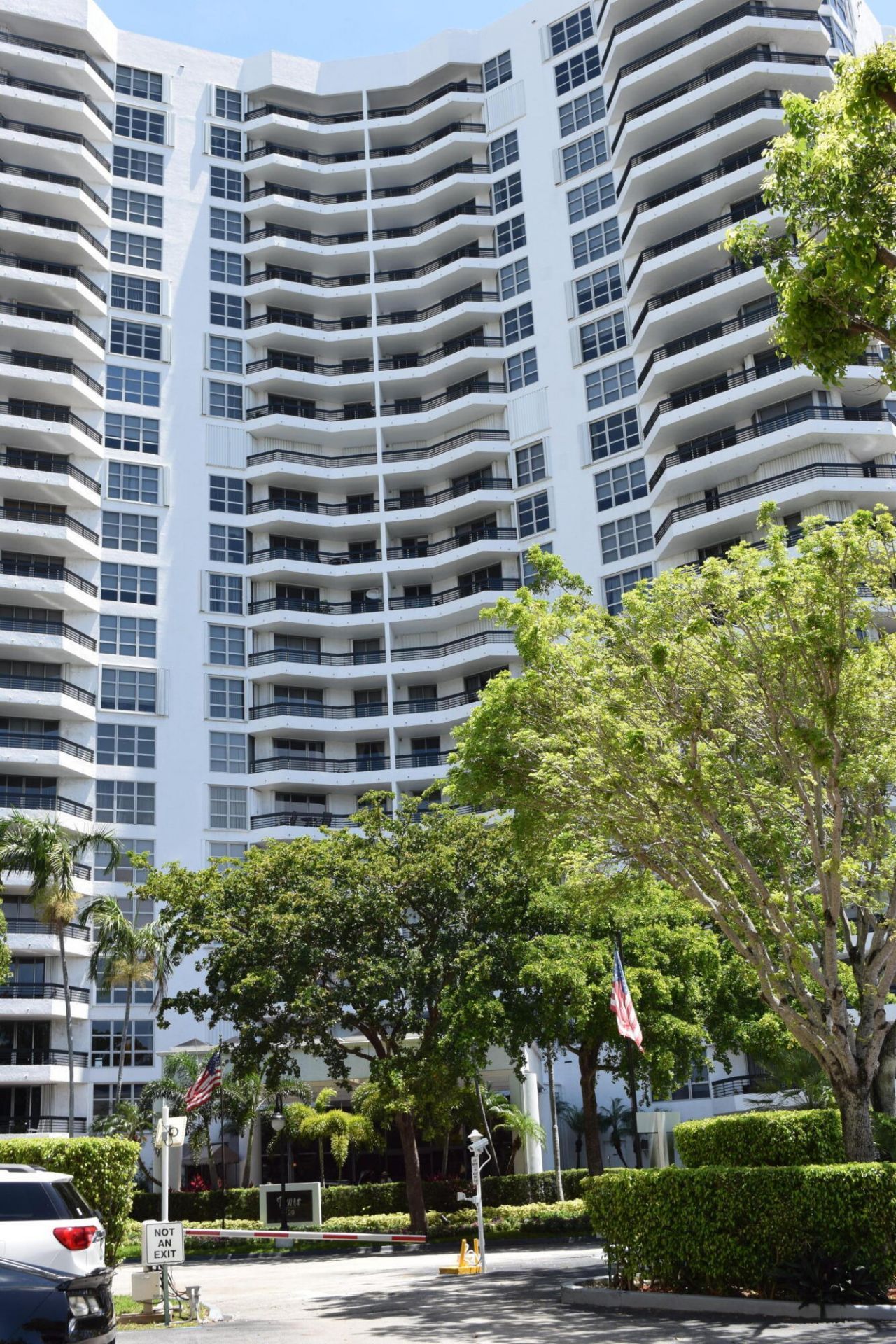 3400 NE 192nd Street, Unit 1102, Aventura, FL 33180 Photo