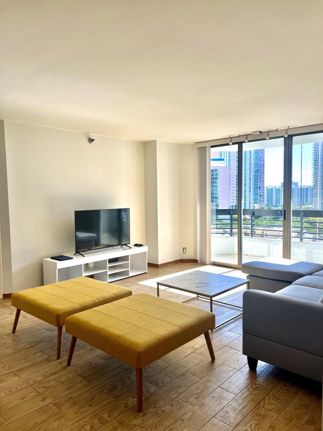 3400 NE 192nd Street, Unit 1102, Aventura, FL 33180 Photo