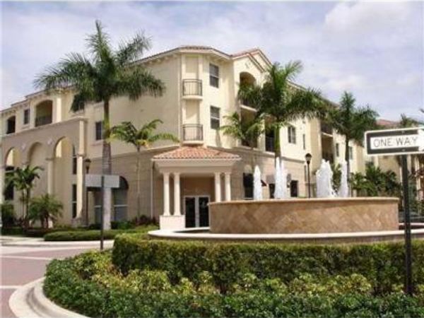 3 Renaissance Way, Unit Apt 204, Boynton Beach, FL 33426