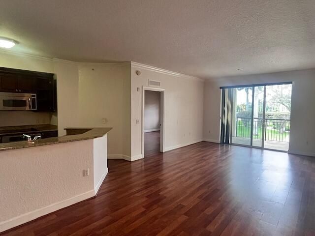 3 Renaissance Way, Unit Apt 204, Boynton Beach, FL 33426 Photo