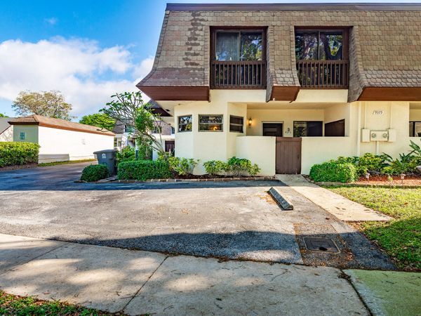 9375 SW 61st Way SW, Unit D, Boca Raton, FL 33428
