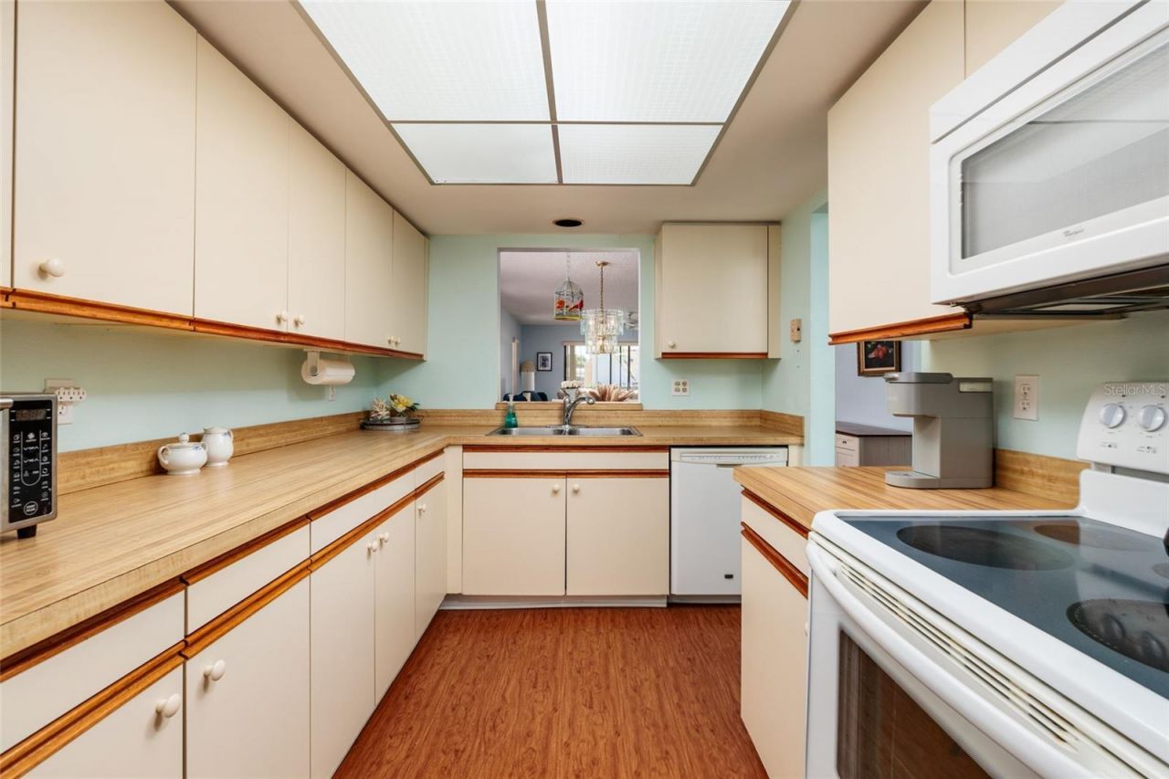 1601 43rd Street N, Unit 149, Saint Petersburg, FL 33713 Photo