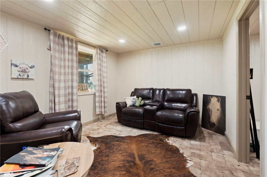 4044 Johnston Road, Fort Pierce, FL 34951 Photo