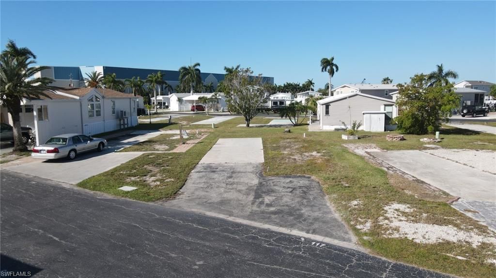 117 Blackbeard Way, Fort Myers Beach, FL 33931 Main Photo