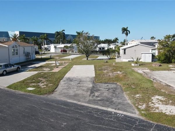 117 Blackbeard WAY, FORT MYERS BEACH, FL 33931