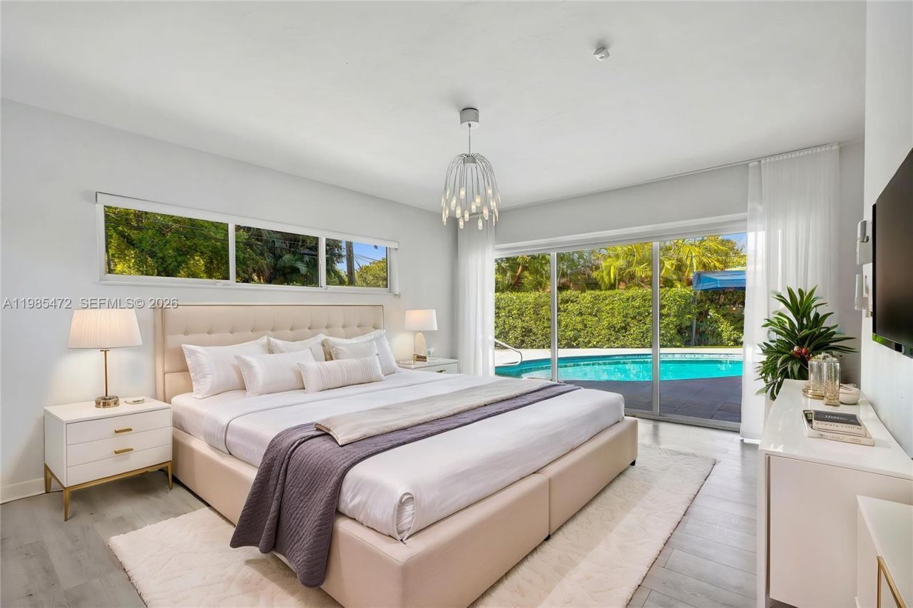 1110 NE 100th St , Miami Shores, FL 33138 Photo