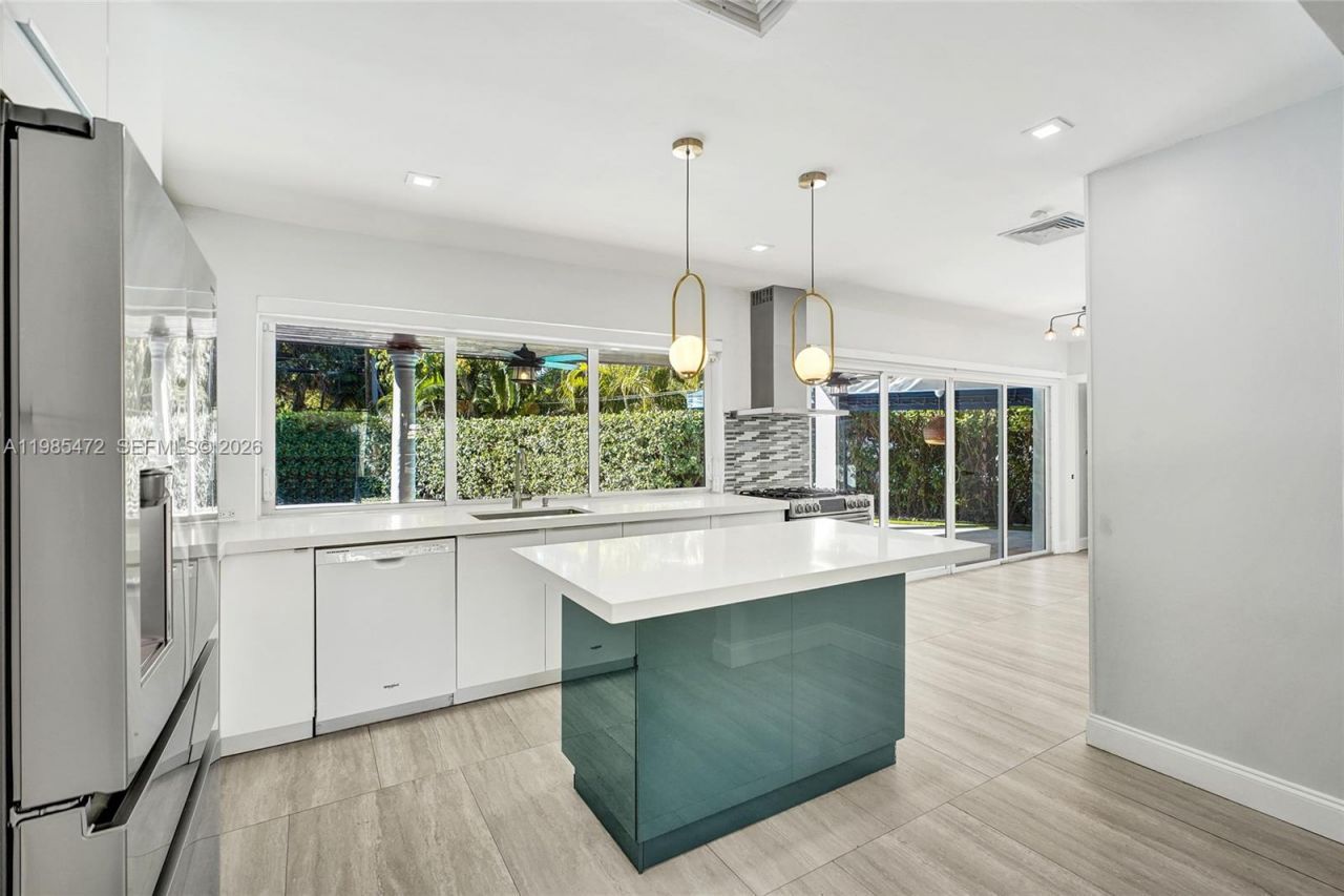 1110 NE 100th St , Miami Shores, FL 33138 Photo