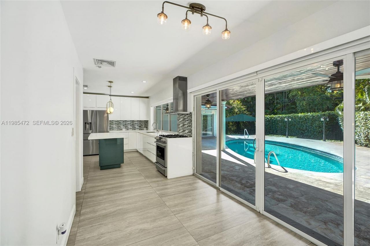 1110 NE 100th St , Miami Shores, FL 33138 Photo