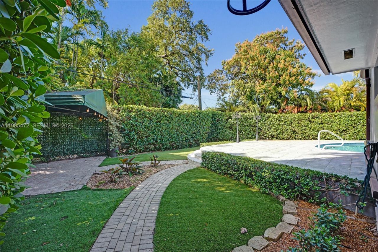 1110 NE 100th St , Miami Shores, FL 33138 Photo