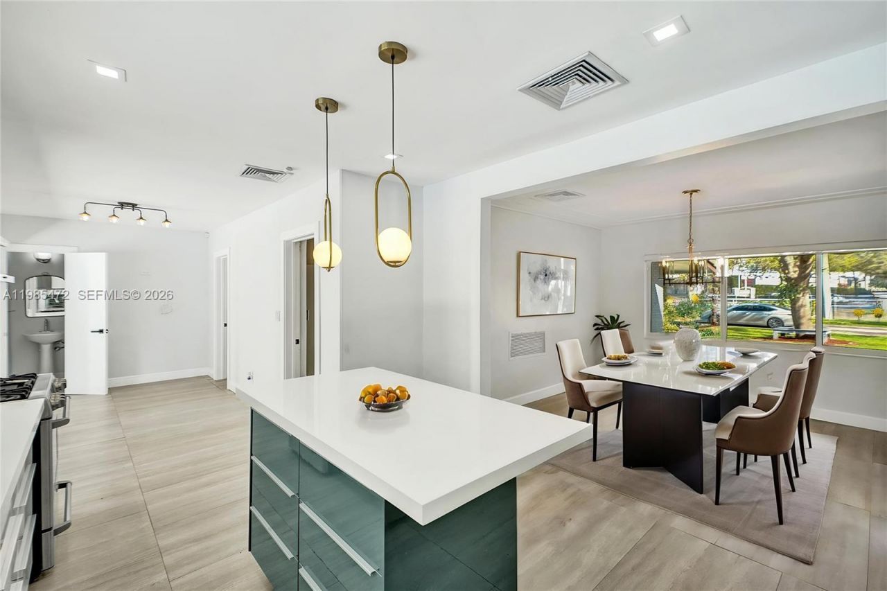 1110 NE 100th St , Miami Shores, FL 33138 Photo