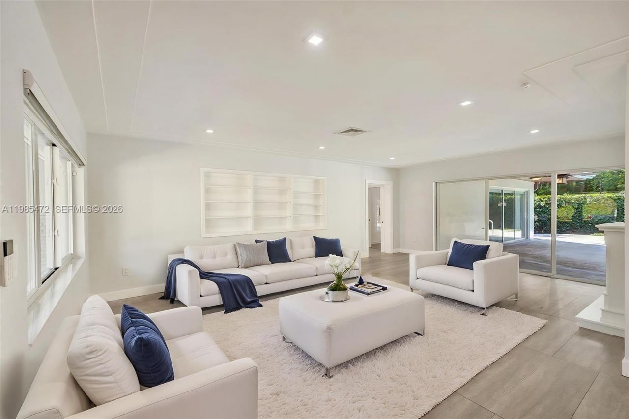 1110 NE 100th St , Miami Shores, FL 33138 Photo