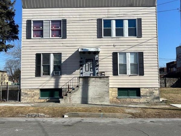 1908 4th Avenue, Unit 1S, Watervliet, NY 12189