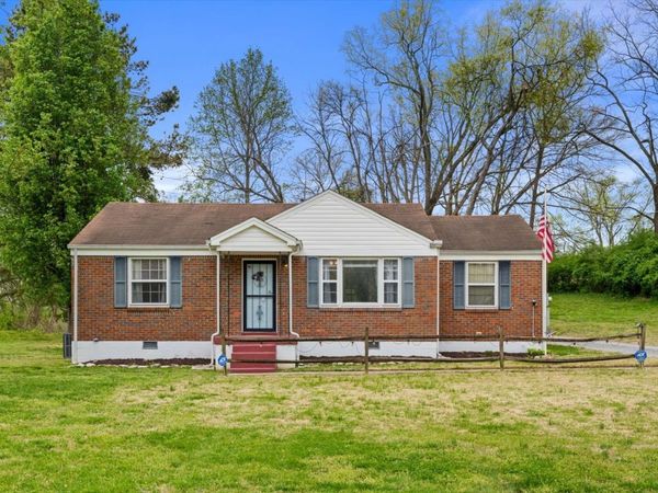 3107 Crosswood Dr, Nashville, TN 37214