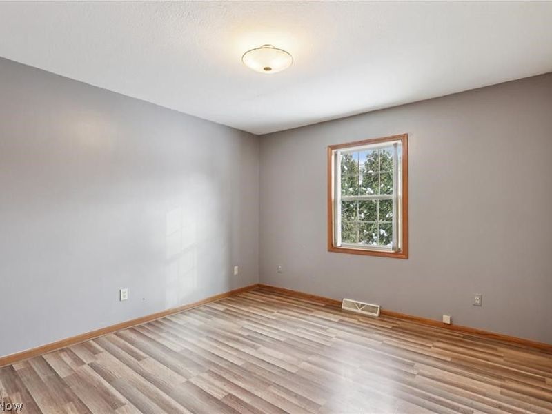 6695 Clingan Road, Unit 32, Poland, OH 44514 Photo 21