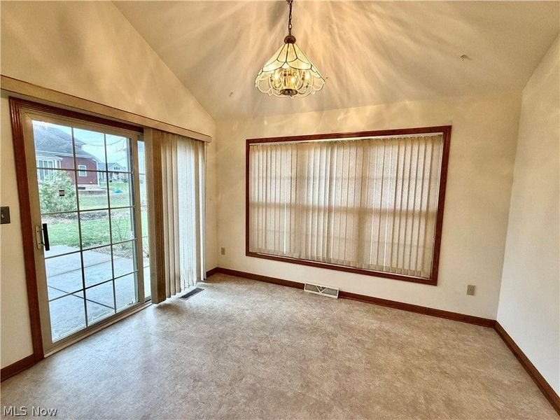 6695 Clingan Road, Unit 32, Poland, OH 44514 Photo 25