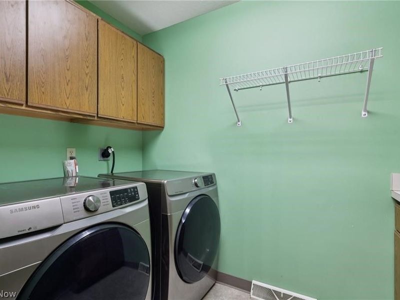 6695 Clingan Road, Unit 32, Poland, OH 44514 Photo 26