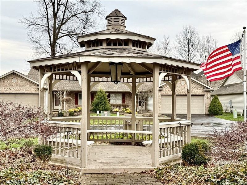 6695 Clingan Road, Unit 32, Poland, OH 44514 Photo 28