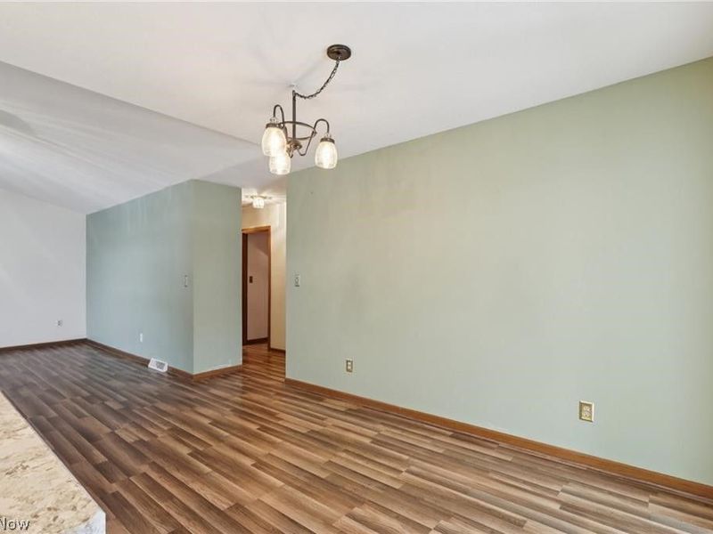 6695 Clingan Road, Unit 32, Poland, OH 44514 Photo 6