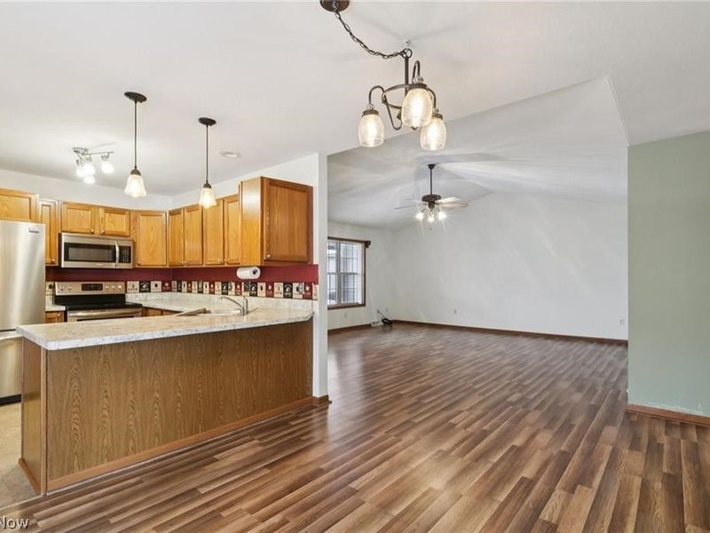 6695 Clingan Road, Unit 32, Poland, OH 44514 Photo 7