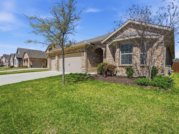 1716 Bellatrix Drive, Haslet, TX 76052