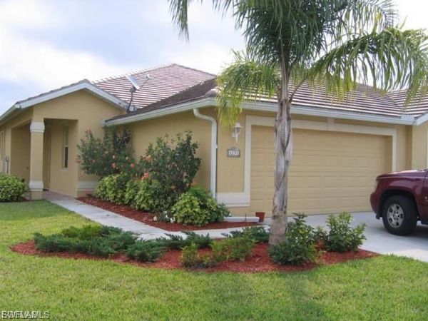 4791 Fairloop RUN, LEHIGH ACRES, FL 33973