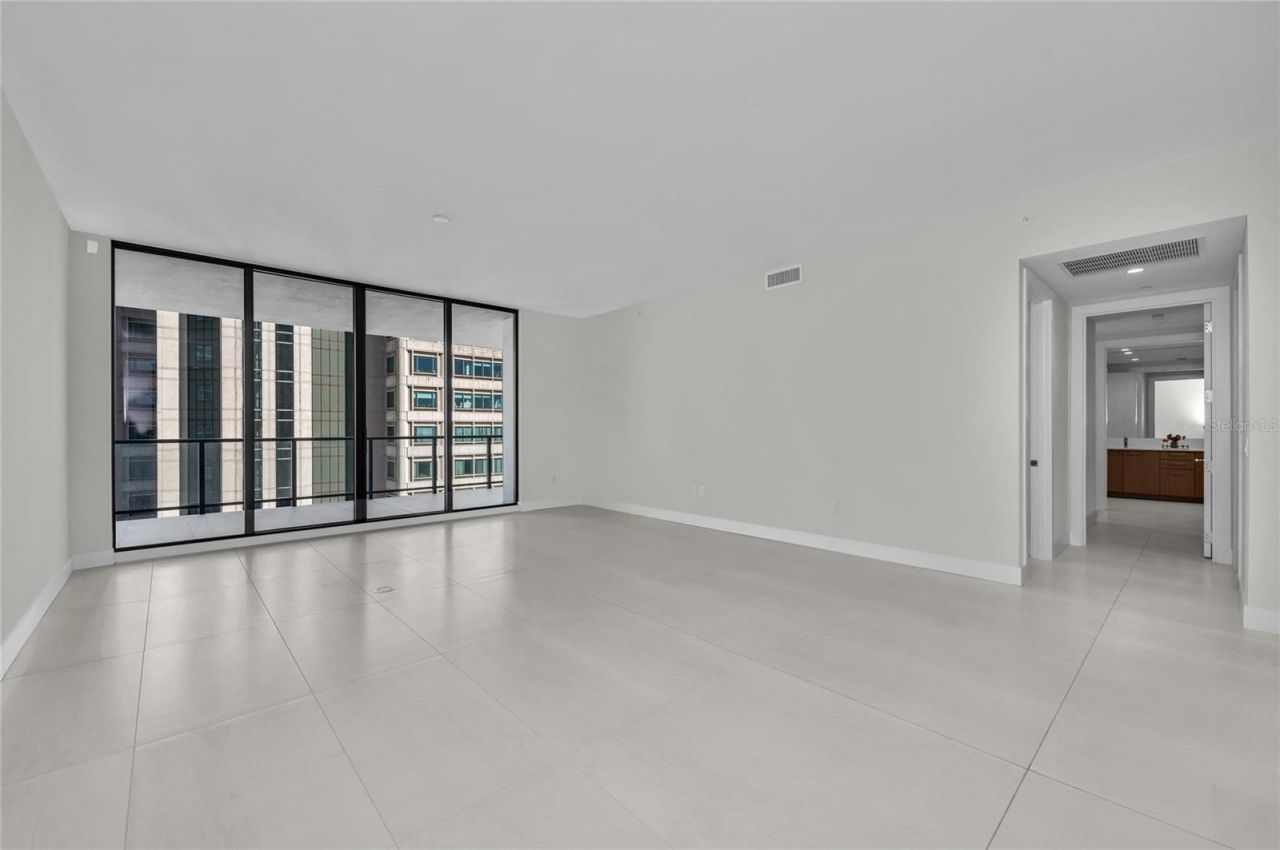 275 1st Avenue S, Unit 1904, Saint Petersburg, FL 33701 Photo