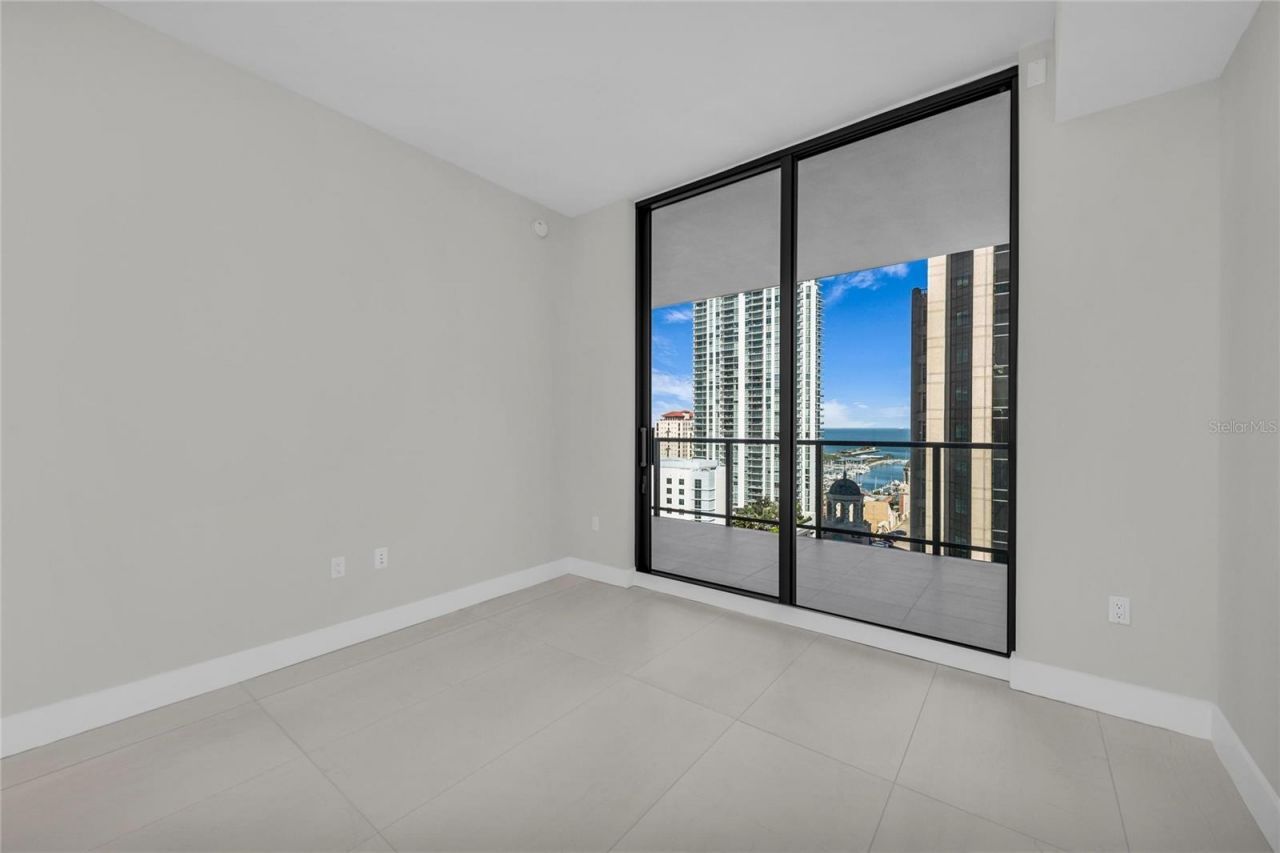 275 1st Avenue S, Unit 1904, Saint Petersburg, FL 33701 Photo