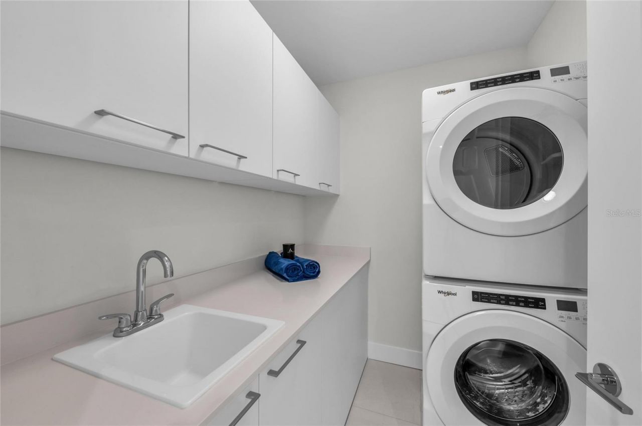 275 1st Avenue S, Unit 1904, Saint Petersburg, FL 33701 Photo
