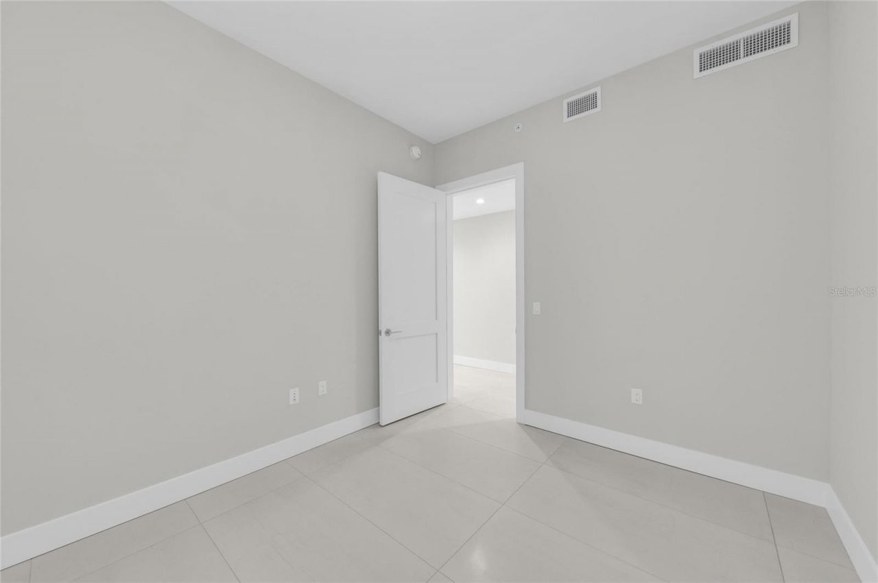 275 1st Avenue S, Unit 1904, Saint Petersburg, FL 33701 Photo