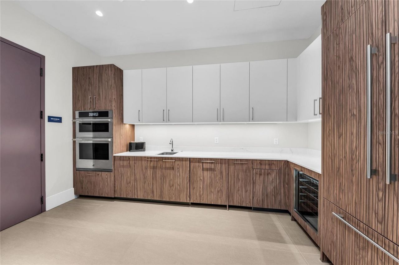275 1st Avenue S, Unit 1904, Saint Petersburg, FL 33701 Photo