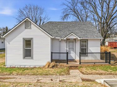 602 HOWLAND Street, EMERSON, IA 51533