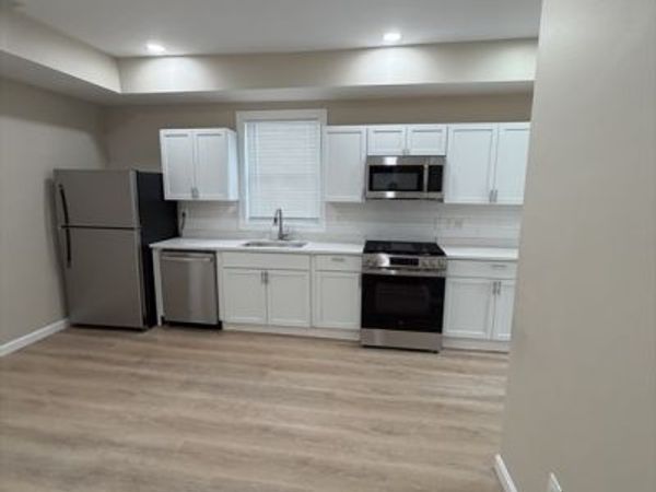 89 Johnson St, Unit 2, Lynn, MA 01902