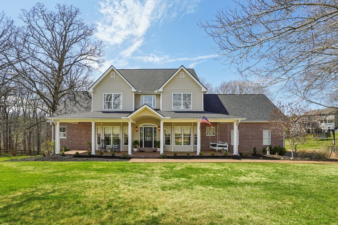 1000 Bradby Dr, Burns, TN 37029 Main Photo