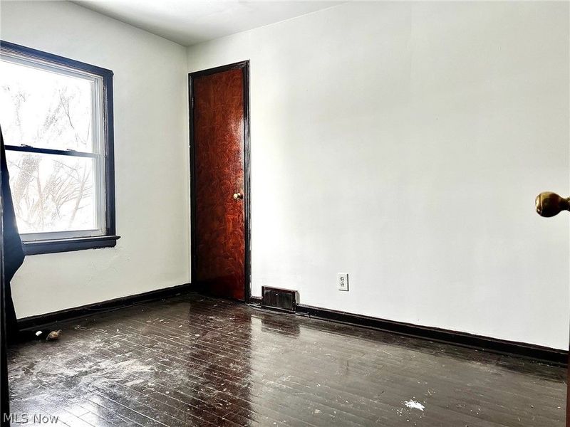 3736 Martin Luther King Jr Drive, Cleveland, OH 44105 Photo 9