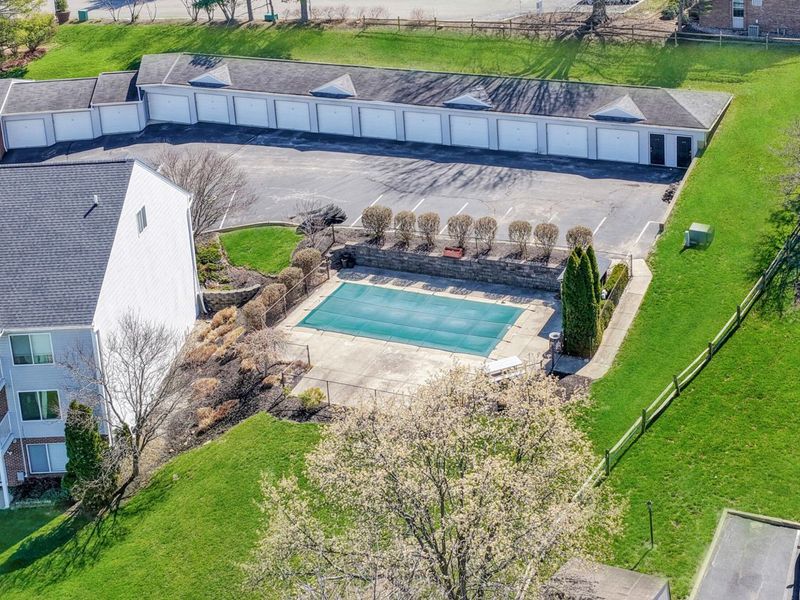 19 Carriage House Drive, Fort Thomas, KY 41075 Photo 8