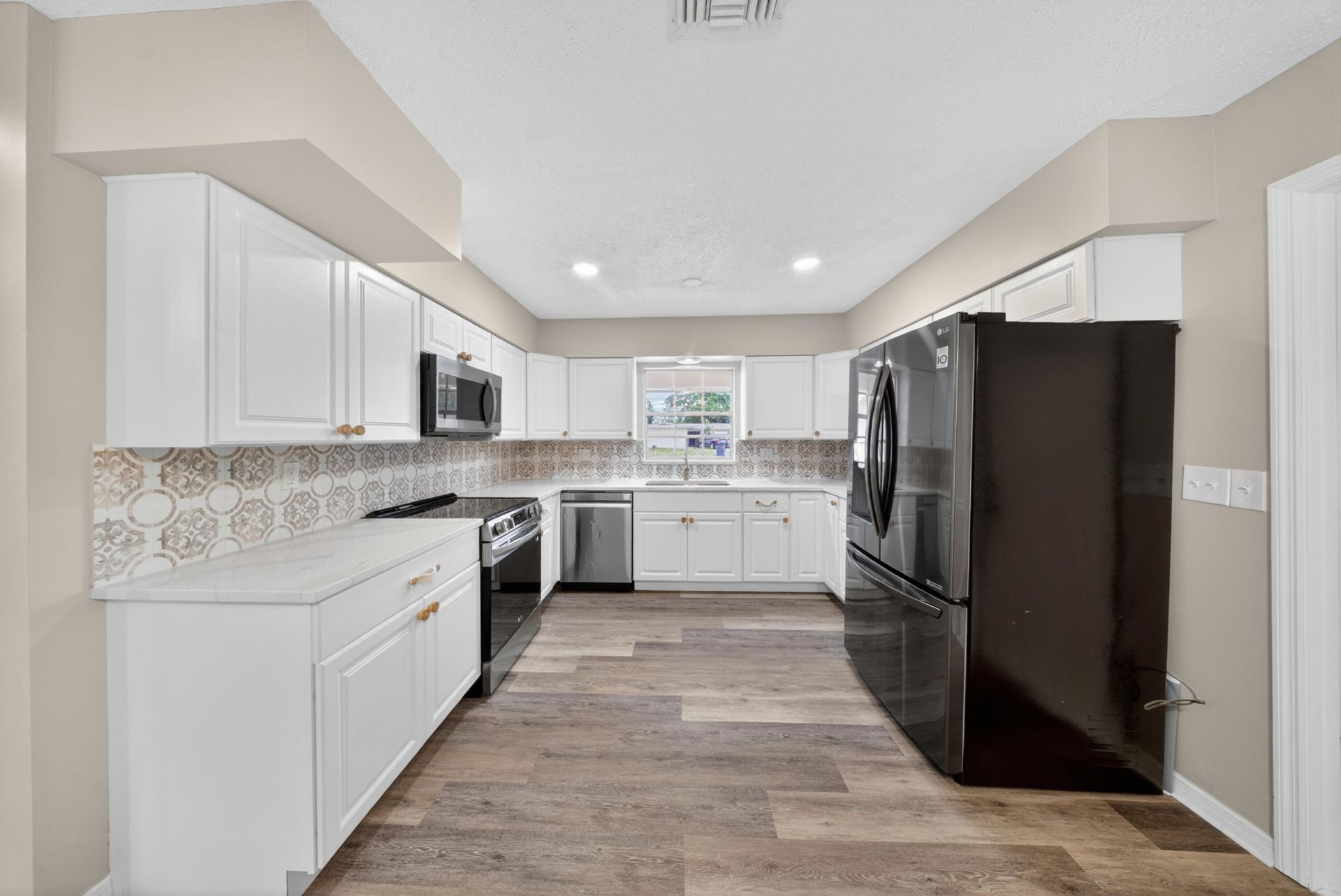 1905 Colonial Road, Fort Pierce, FL 34950 Photo