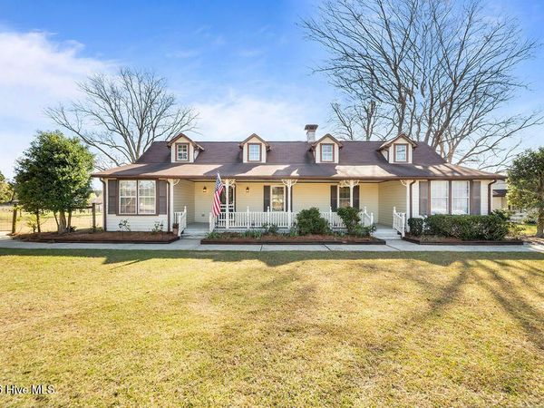 227 Wright Road, Vass, NC 28394